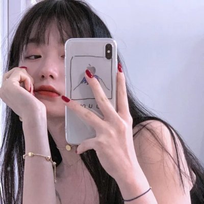 采蘑菇的夫妇